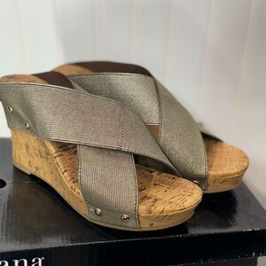 ANA Lexi Gold Wedge Sandals 7M NIB Metallic Cork Platform Summer Slides